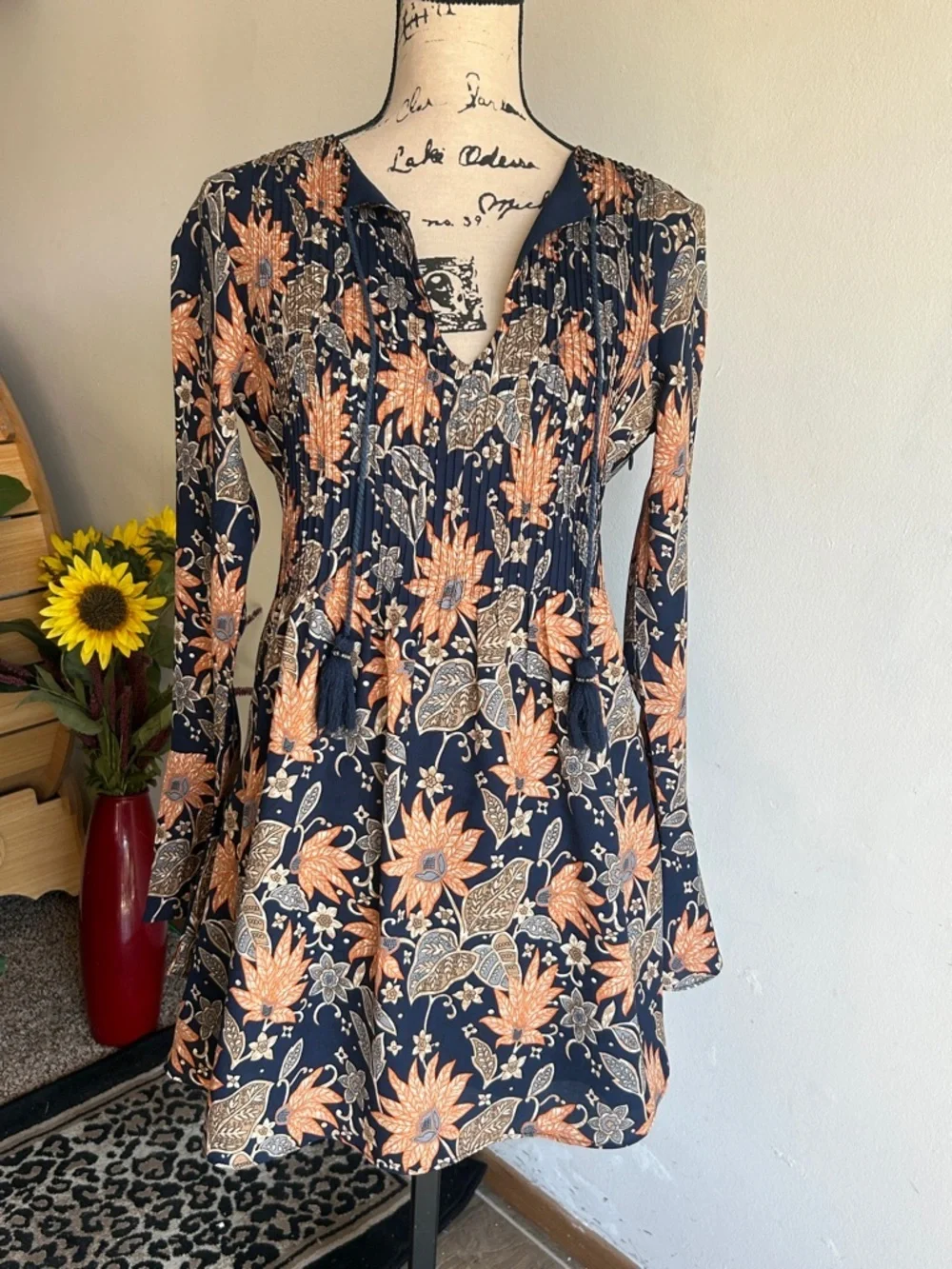 Tularosa Audrey Himalayan Floral Print Boho Navy Dress Size Small